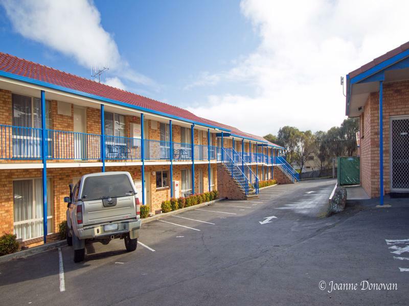 ווארנאמבול Blue Whale Motor Inn & Apartments מראה חיצוני תמונה